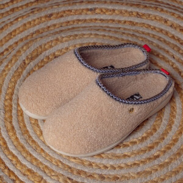 Ženske sobne papuče Husky - Bež